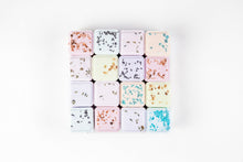 Load image into Gallery viewer, Natural Bath Bombs and Shower Steamers Gift Set - for anyone that like to Bath and Shower